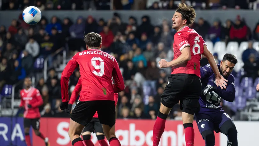 221935CHA_CAVvPUMDSC_7899