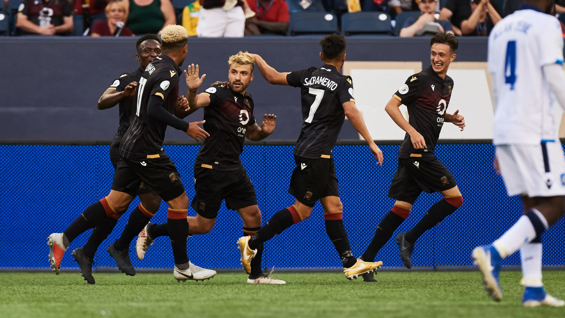 Tactical talk: Freedom for Valour attackers in Gale’s ‘Inverted Flying V’