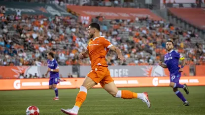 A15I3349 jojo qian (1)