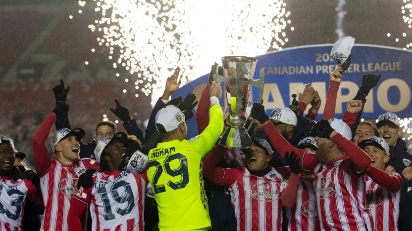 De la neige, beaucoup de neige… et une victoire historique pour l’Atlético Ottawa !