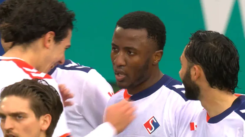 Loic Kwemi marque le tout premier but pour le FC Supra