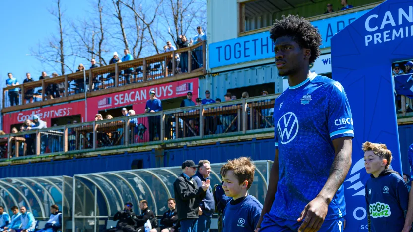Atlético Ottawa sign Canadian defender Julian Dunn