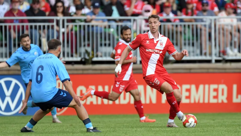 Cavs secure three points over Wanderers