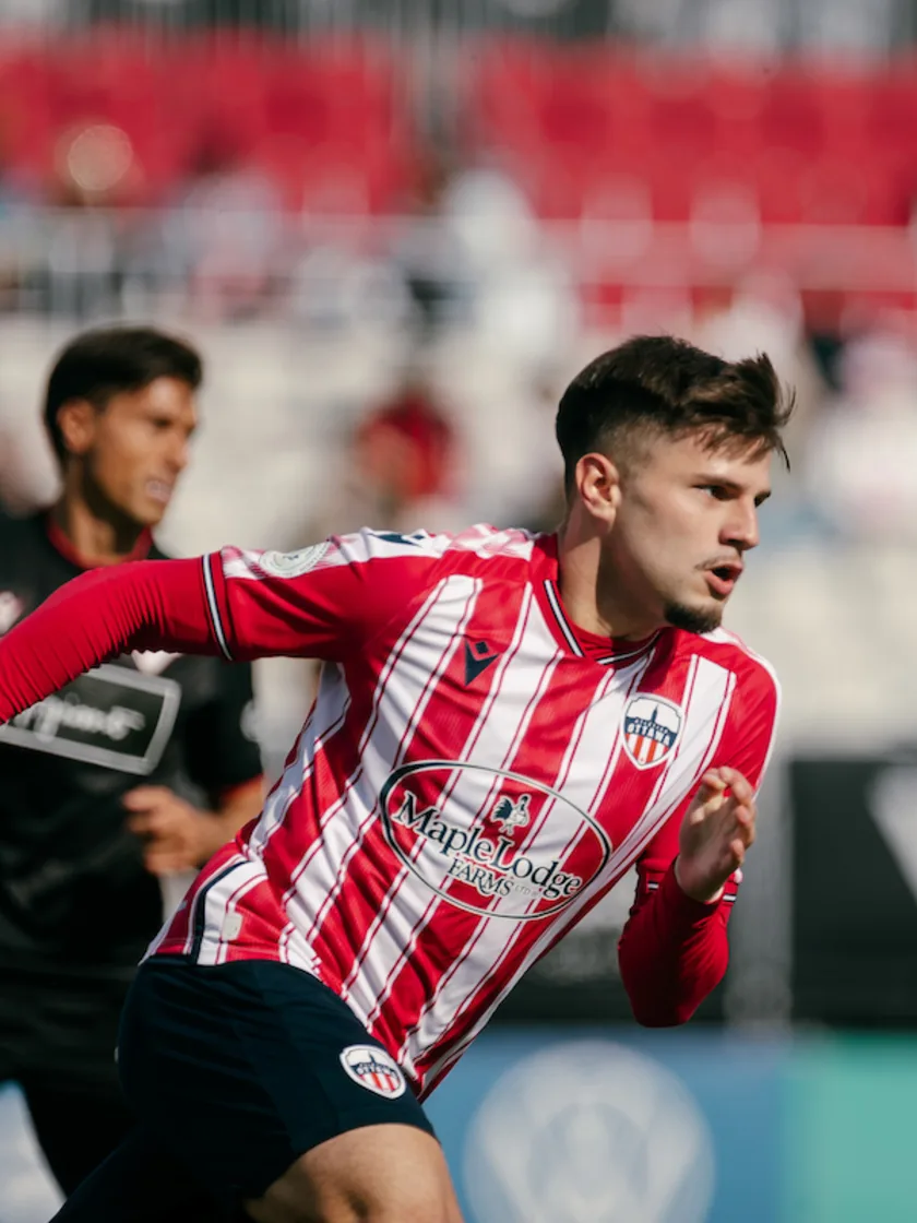 Atleti victorieux du Vancouver FC, 4-1 | 13 avril