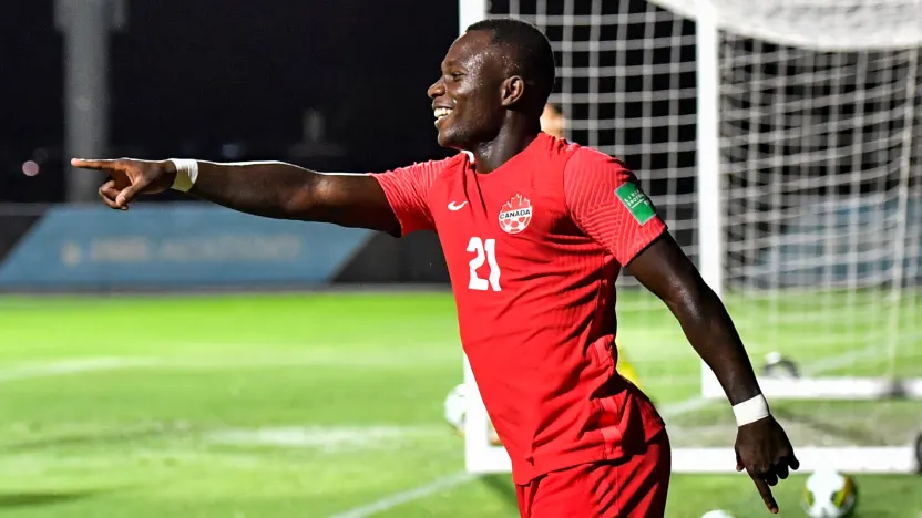 FC Supra sign CanMNT full-back Zachary Brault-Guillard